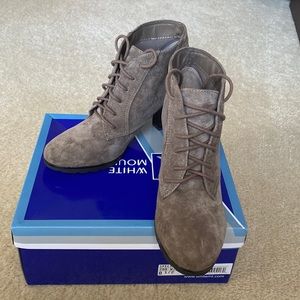 BNWB White Mountain Special Women’s Booties